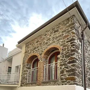 Sa Troppa De Sos Chentu Dorgali
