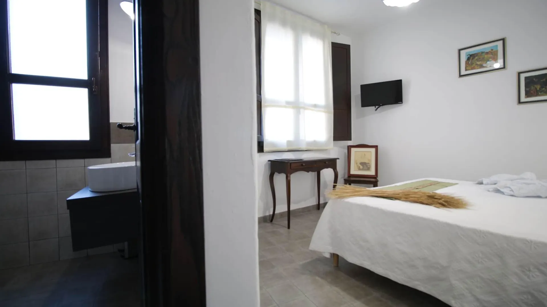 Hotel Ghivine Albergo Diffuso Dorgali